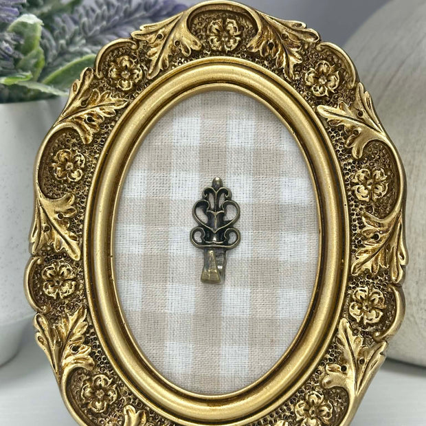 The Victorian Ring Keepsake Frame – Antique Gold Mini Frame with Ring Holder (2.5x3.5)